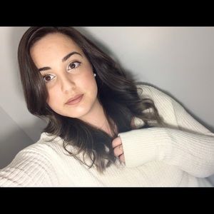 Meet your Posher, Daniela